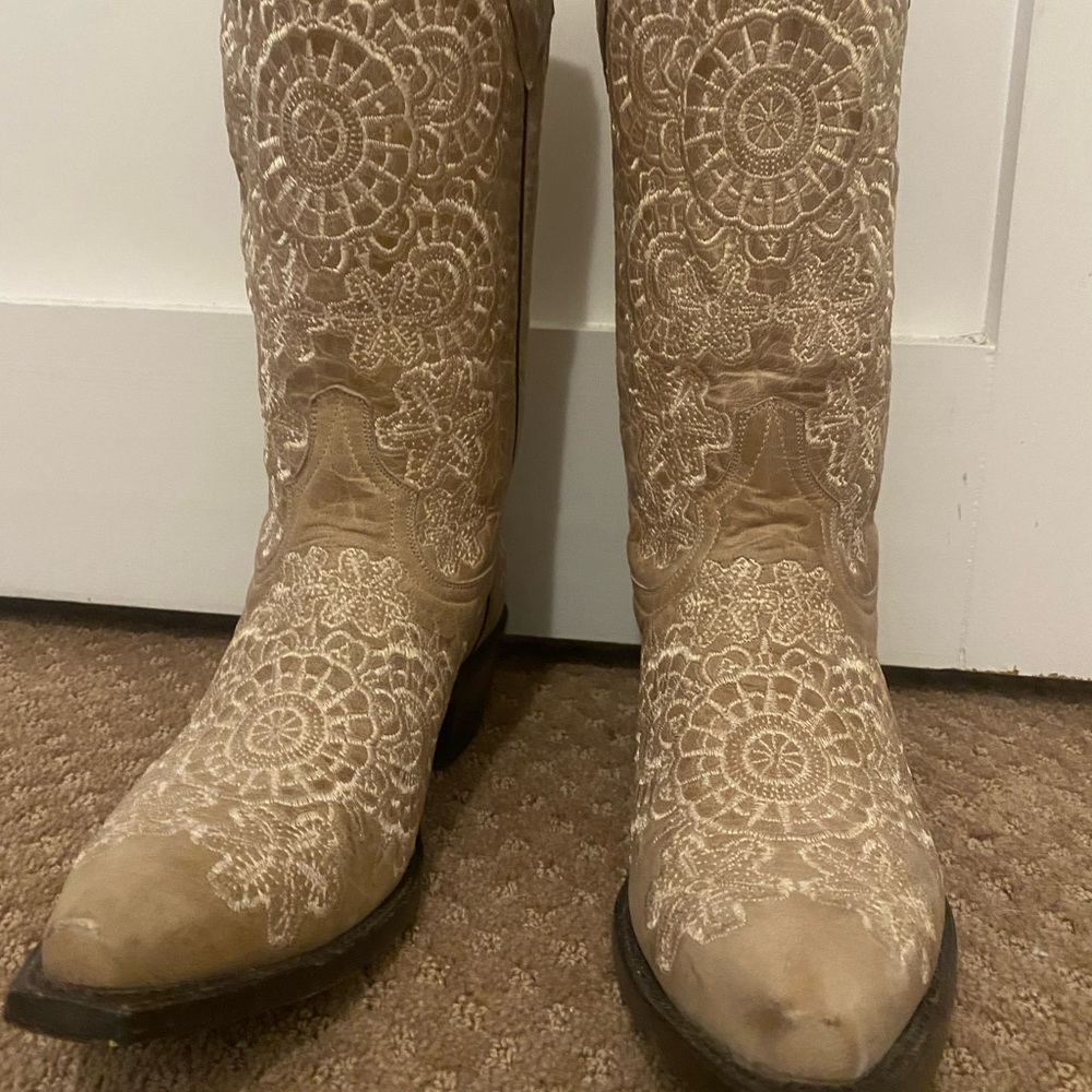 Black Star Cowboy Boots